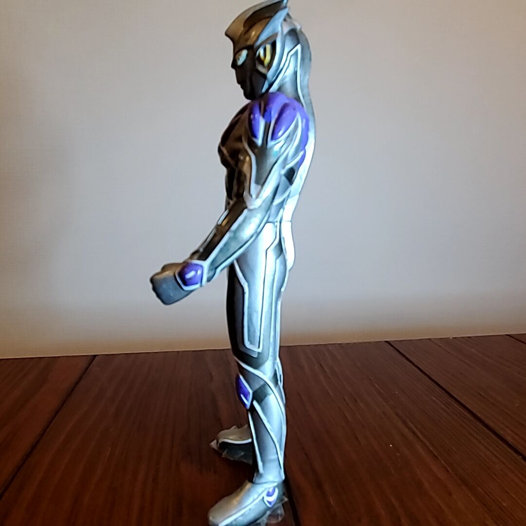 フィギュア＆ウルトラマンレジェンドエディション ウルトラマンレジェンド フィギュア | Antique BONANZA