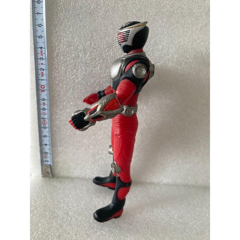 仮面ライダー龍騎初代フィギュア 仮面ライダー龍騎』のフィギュアが登場、3月4日より予約開始