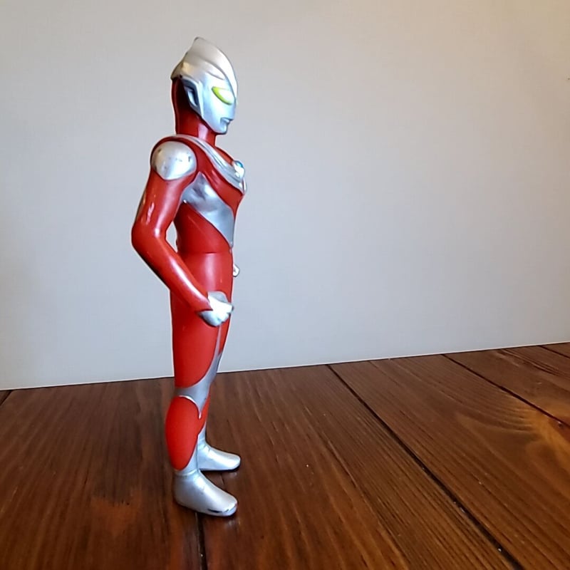 ウルトラマンティガ 4573102674210.jpg