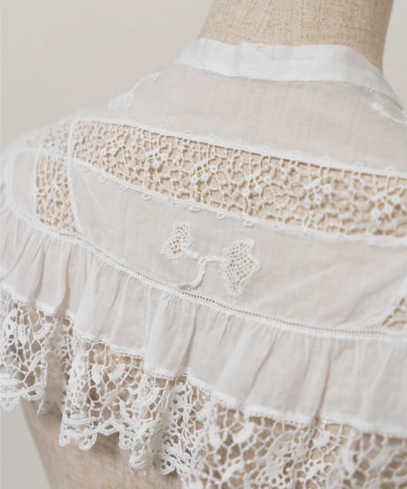 french vintage big  lace collar
