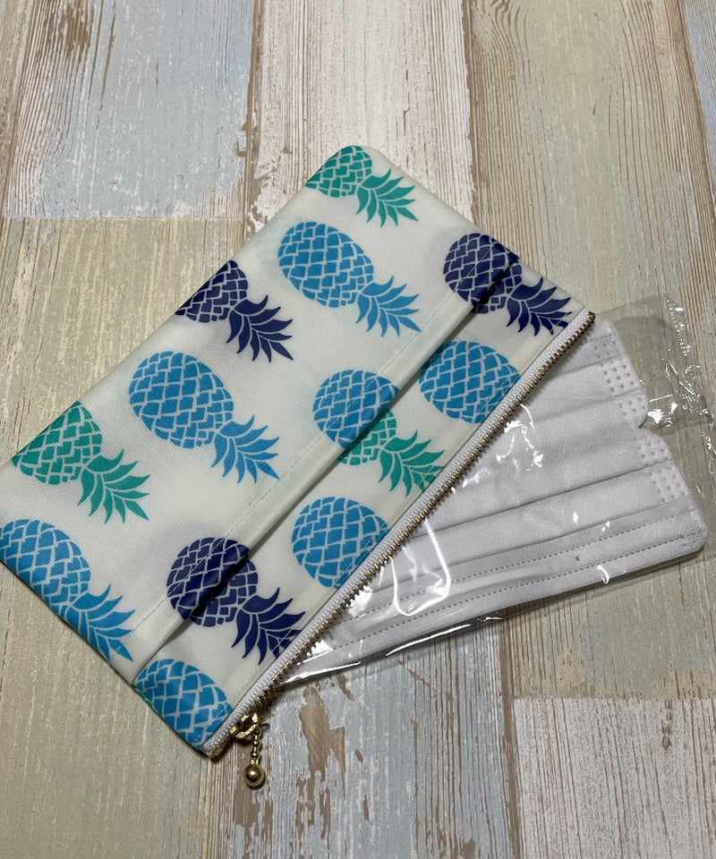 パイナップル柄トートバッグ＆ポーチ ハンドメイド ラミネートバッグ