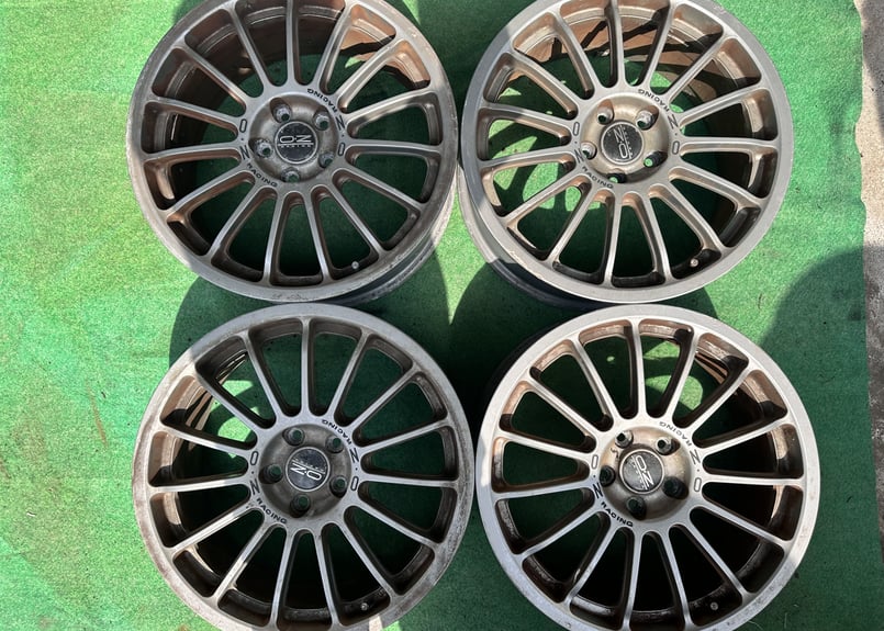 OZ Racing 17×7.0J PCD100/5 | BROADCASTER Surplu