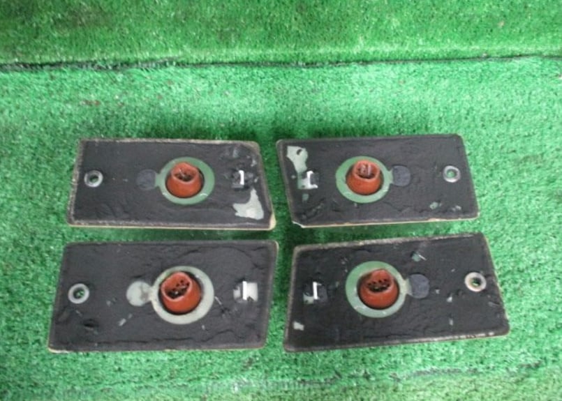 社外ルーフマーカー汎用品 大小 | BROADCASTER Surplus Auto Part