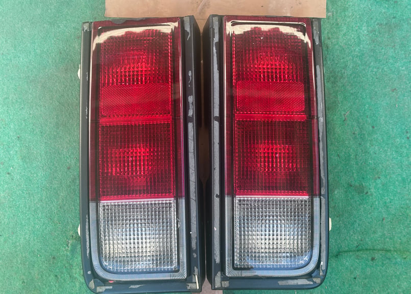 GM HUMMER H2 テールランプ L/R For 2003-2009 Hummer H2 LED Tail Light Rear Turn Signal Brake