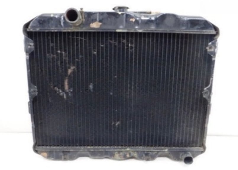 日産純正S30用ラジエター中古 | BROADCASTER Surplus Auto Part