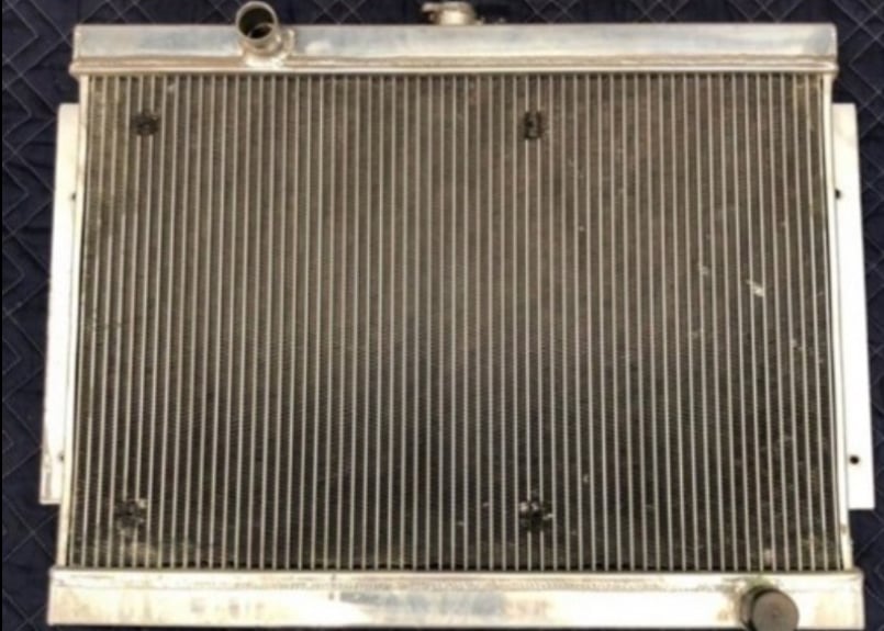 日産ケンメリ用アルミラジエター | BROADCASTER Surplus Auto Part