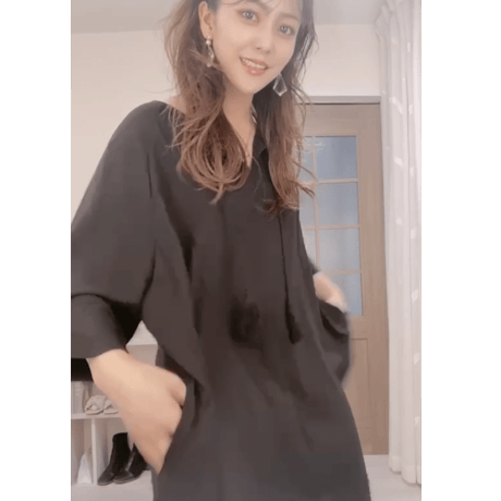 新作✨ロングブラックワンピース