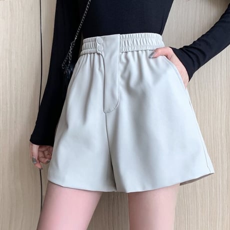 革ショートパンツ