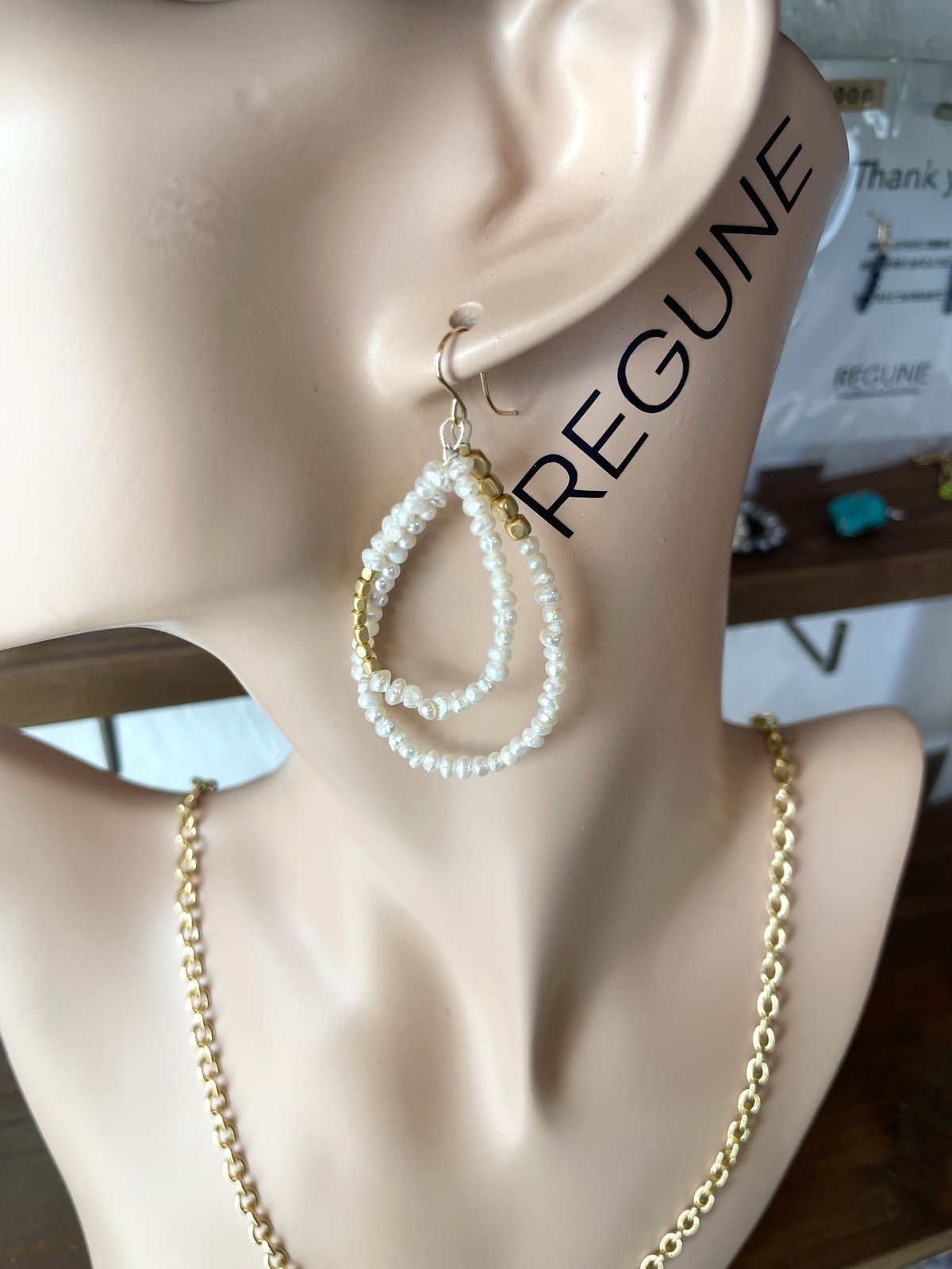 淡水パール×ゴールドメタルビーズしずくピアス | REGUNE