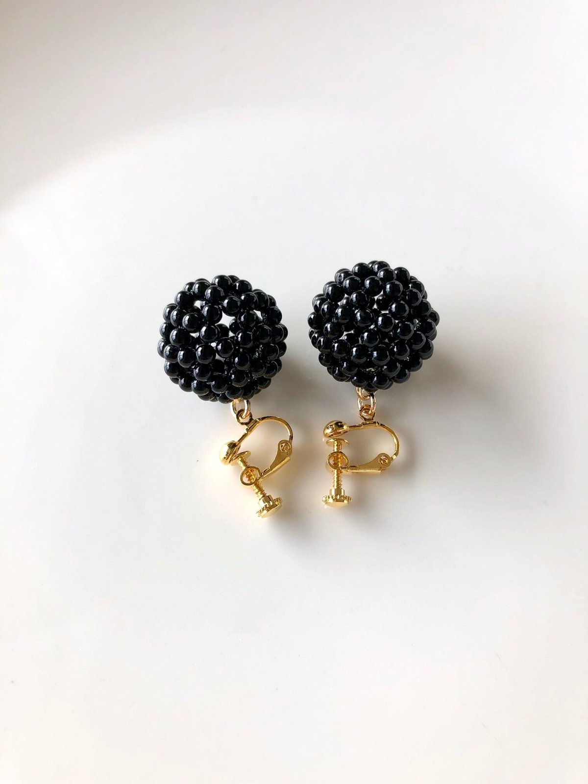 フラーレン イヤリング（ピアスに変更可能） 3mmブラックオニキス