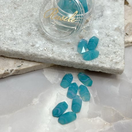 Clear stone -blue-