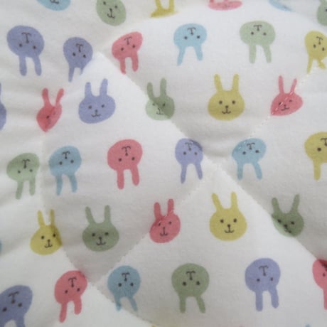 ぴったりクッション　白