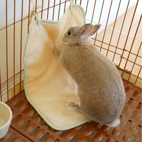 うさぎのマットでほりほり