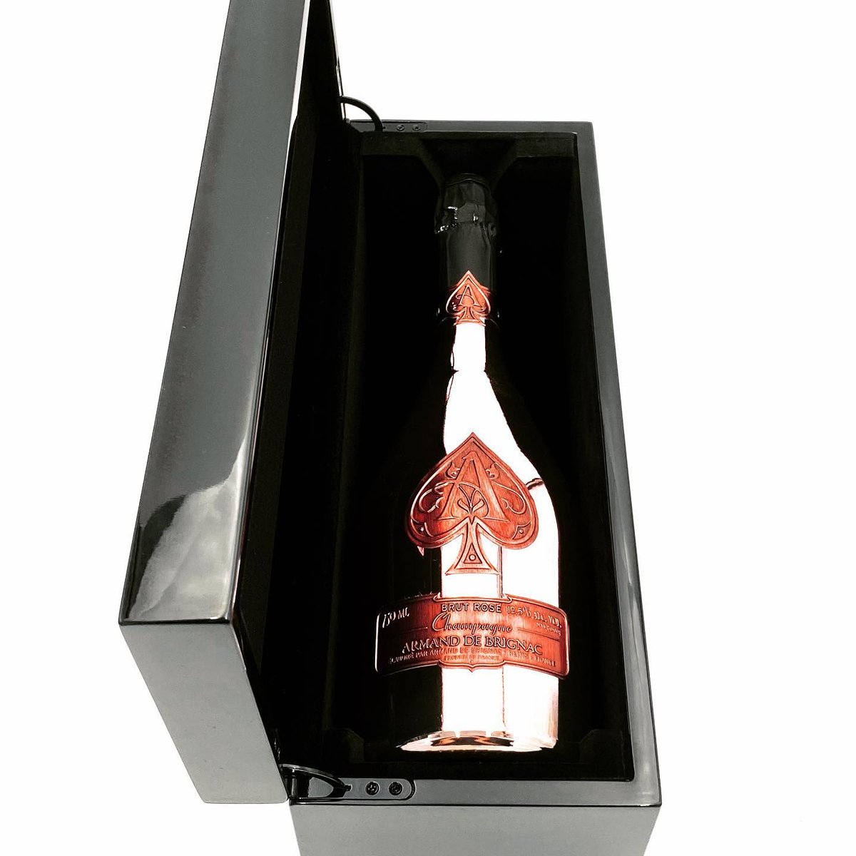 正規輸入品】アルマン・ド・ブリニャック ロゼ シャンパン 750ml 箱付 正規輸入品】アルマン・ド・ブリニャック ロゼ シャンパン 750ml 箱付