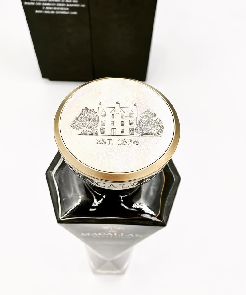 限定品】ザ・マッカラン リフレクション 43度 ウイスキー 700ml 限定品】ザ・マッカラン リフレクション 43度 ウイスキー 700ml