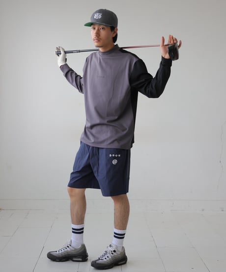 【ANTIQUAGOLF×STCH】UNISEX（ユニセックス）mock neck back logo Tshirt-gray×black