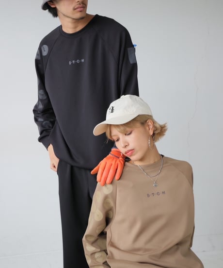 【ANTIQUAGOLF×STCH】UNISEX（ユニセックス）dot design tops-camel