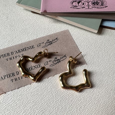 440P　Heartピアス