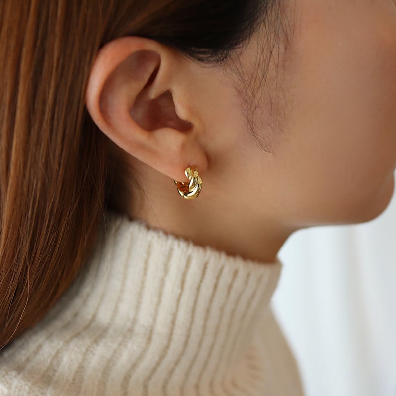 ミニマルフープピアス-