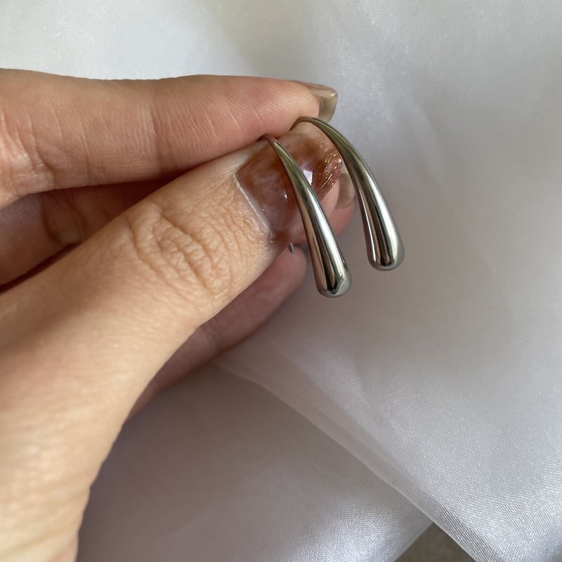 【専用】金山谷翡翠　ティアドロップピアス　14kgf ※片耳用 専用】金山谷翡翠 ティアドロップピアス 14kgf ※片耳用