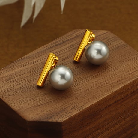 429P　パールピアス