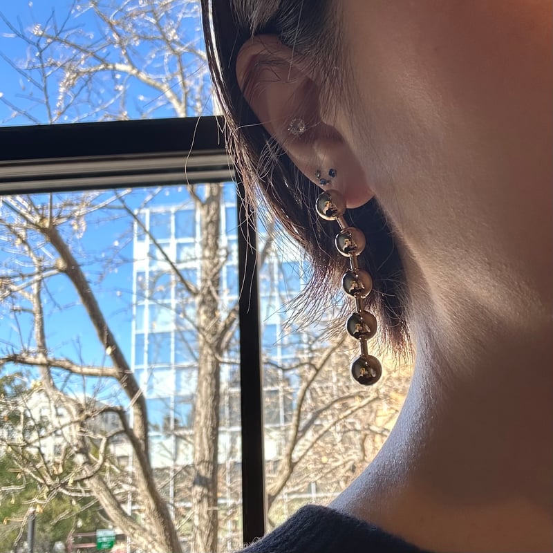 399P アシンメトリーボールチェーンピアス | seasukii