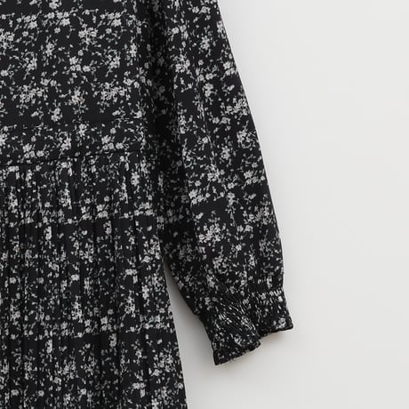 花柄プリーツ切替ワンピース[20116113]natural mist