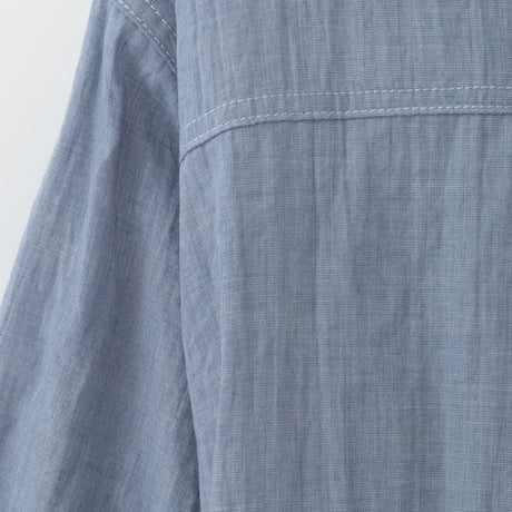 ビックボタンラウンドヘムデザインシャツ

[41413755]natural mist
