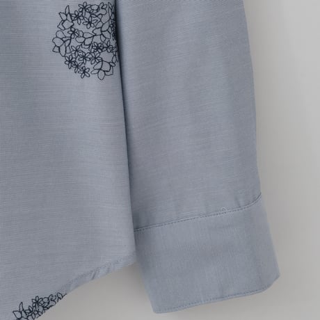 【洗える】フラワー刺繍デザインシャツ

[71213730]natural mist