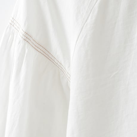【洗える】ピンタックステッチデザインブラウス

[41713470]natural mist