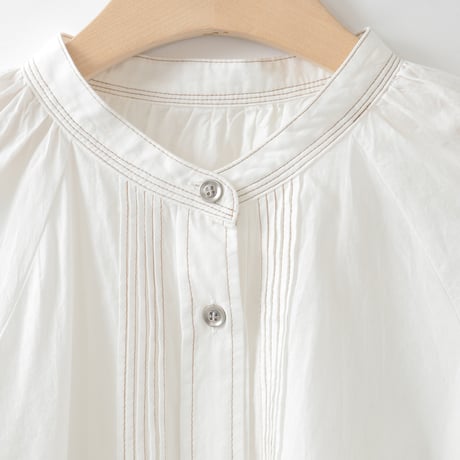 【洗える】ピンタックステッチデザインブラウス

[41713470]natural mist