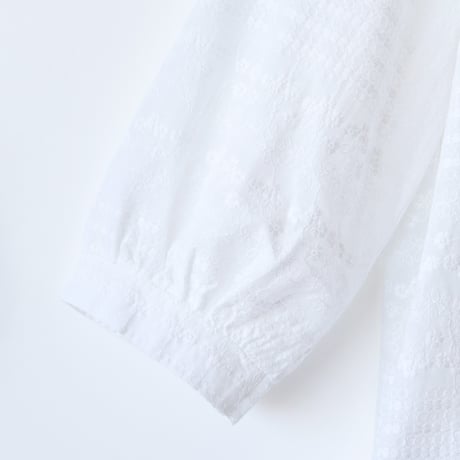 小花刺繍コットンブラウス[41413665_02]natural mist