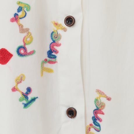 カラフルメッセージロゴ刺繍ビッグシャツ[14923323]capricious