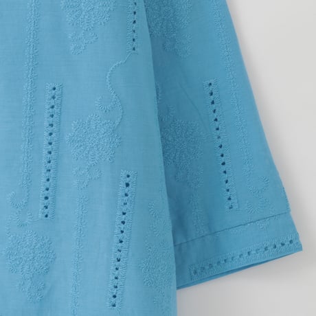 スカラップヘムコットンレースブラウス

[30113701]natural mist