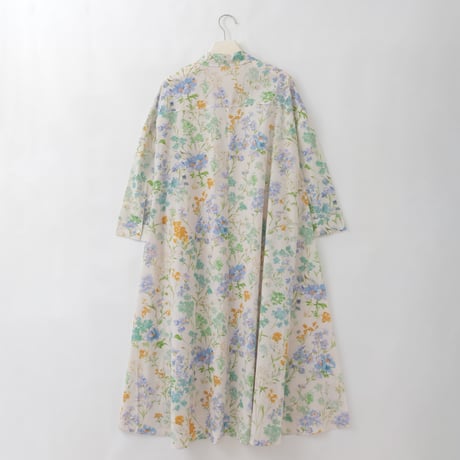 フラワー総柄フレアワンピース

[41416403]natural mist