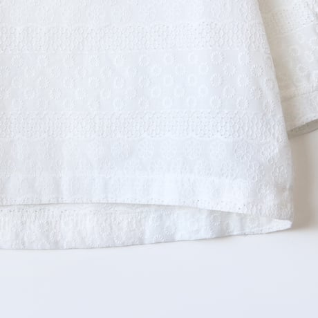 スカラップ刺繍コットンブラウス[41413665_05]natural mist