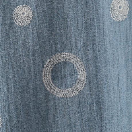 【洗える】サークルモチーフ刺繍ブラウス

[41713674]natural mist