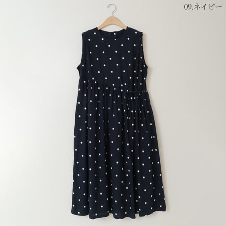 ドット刺繍ウエストギャザーワンピース

[41416255]natural mist