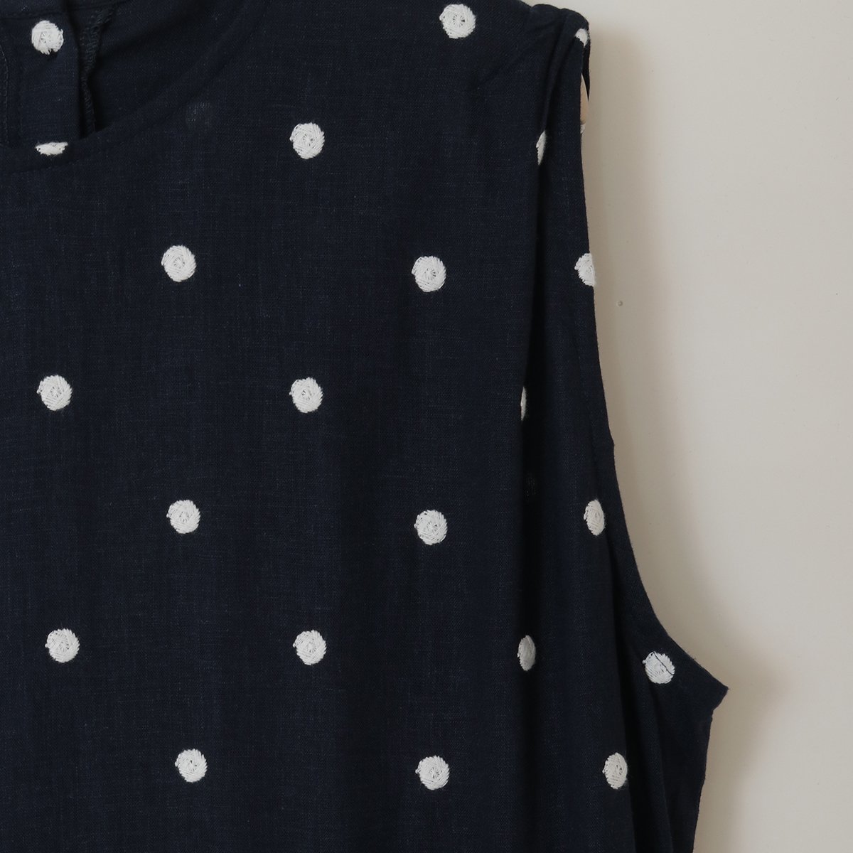 【natural mist class】刺繍ノースリーブワンピース リバーシブル】サークル刺繍ノースリーブワンピース[61716221