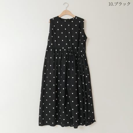 ドット刺繍ウエストギャザーワンピース

[41416255]natural mist