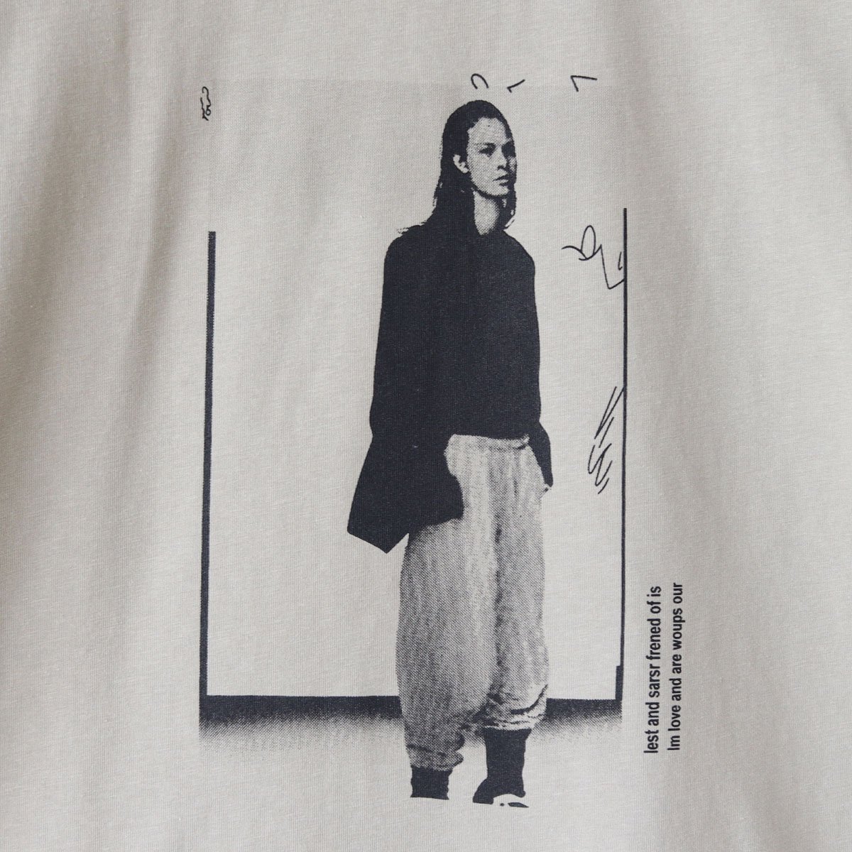 グラフィックプリント長袖カットソー[22031315_01]vivid