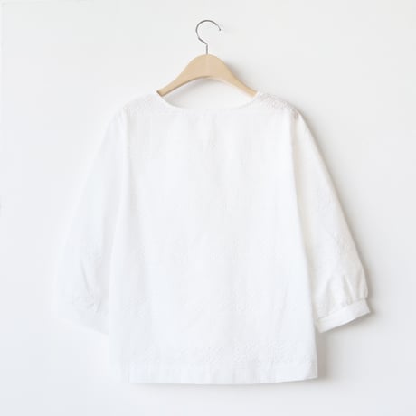 ワッフル刺繍コットンブラウス[41413665_04]natural mist