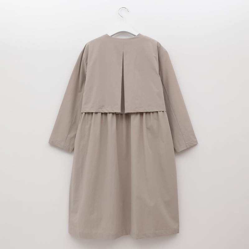 ノーカラーナイロンストレッチコート[70224158]capricious | natural