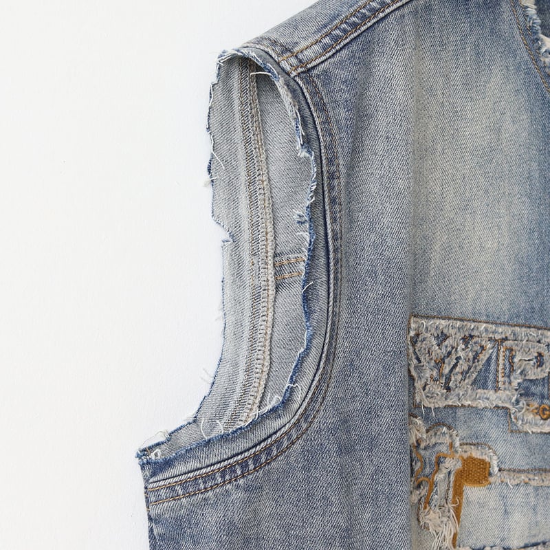 カットオフオーバーサイズラウンドヘム刺繍デザインデニムベスト