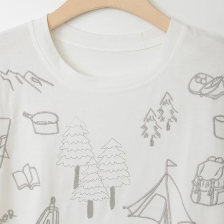 【UVカット】マルチ刺繍コットンTシャツ

[41411342]natural mist
