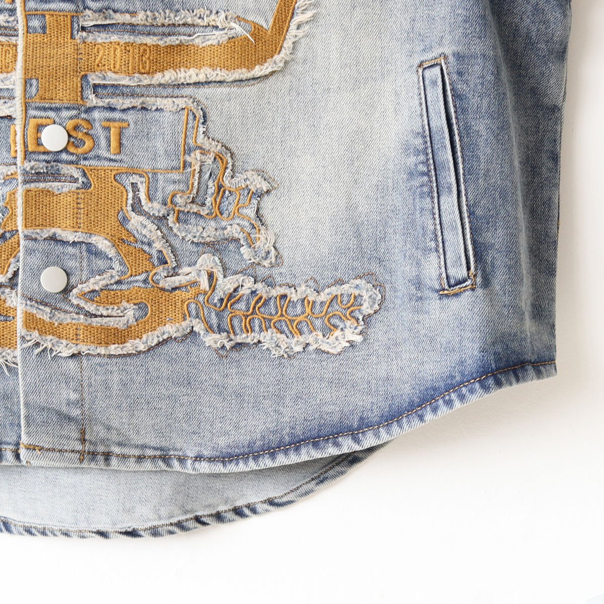 CHALLENGER デニム刺繍ベスト Lサイズ CHALLENGER デニム刺繍ベスト Lサイズ