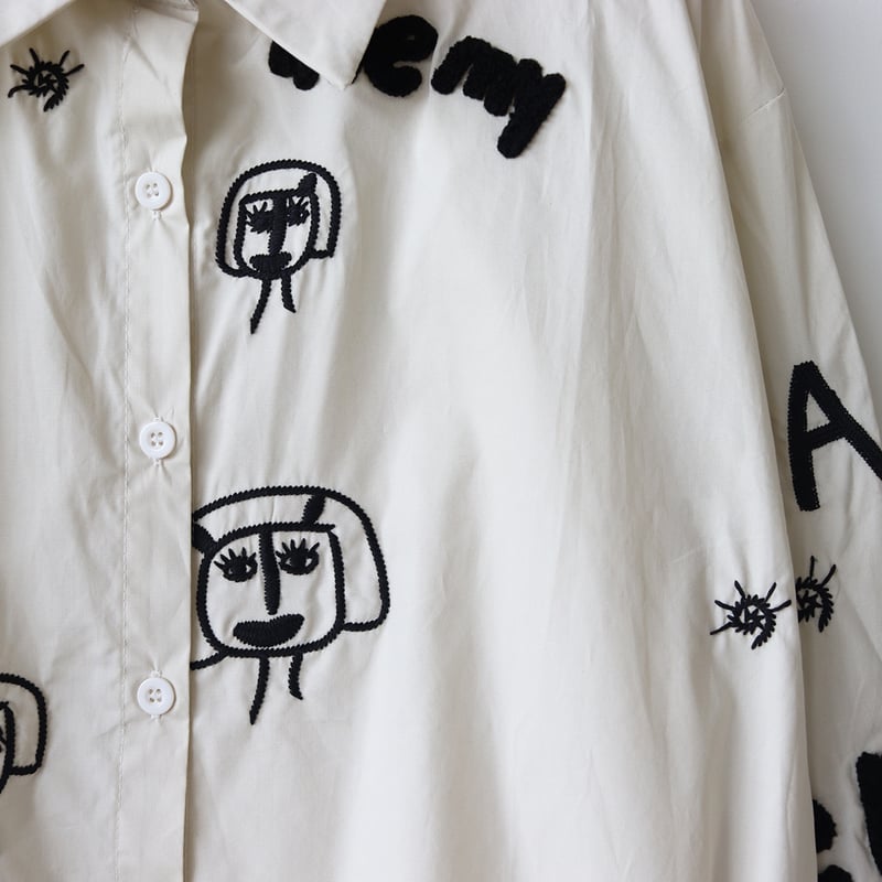 刺繍デザインシャツ[22033183]vivid | natural mist Class