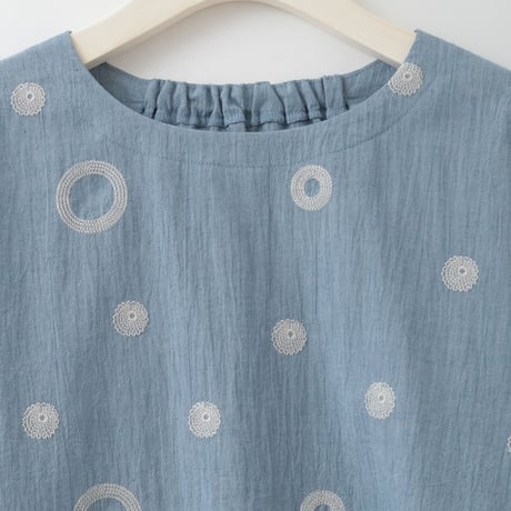 【洗える】サークルモチーフ刺繍ブラウス

[41713674]natural mist