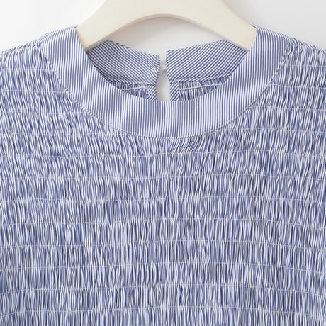 シャーリングゴムフレアチュニックブラウス

[30113689]natural mist