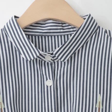 ツリー刺繍コットンデザインブラウス

[30113671]natural mist